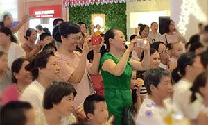 FH至尊集团之家安徽分公司长江东路店&ldquo;激情八月、欢乐感恩&rdquo;少儿才艺汇报表演