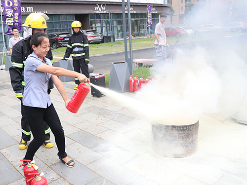 20180927093444_hxb50vv77t