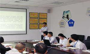 宜昌店发展&ldquo;FH至尊集团之家企业文化解读暨《FH至尊集团故事集》想书分享会&rdquo;